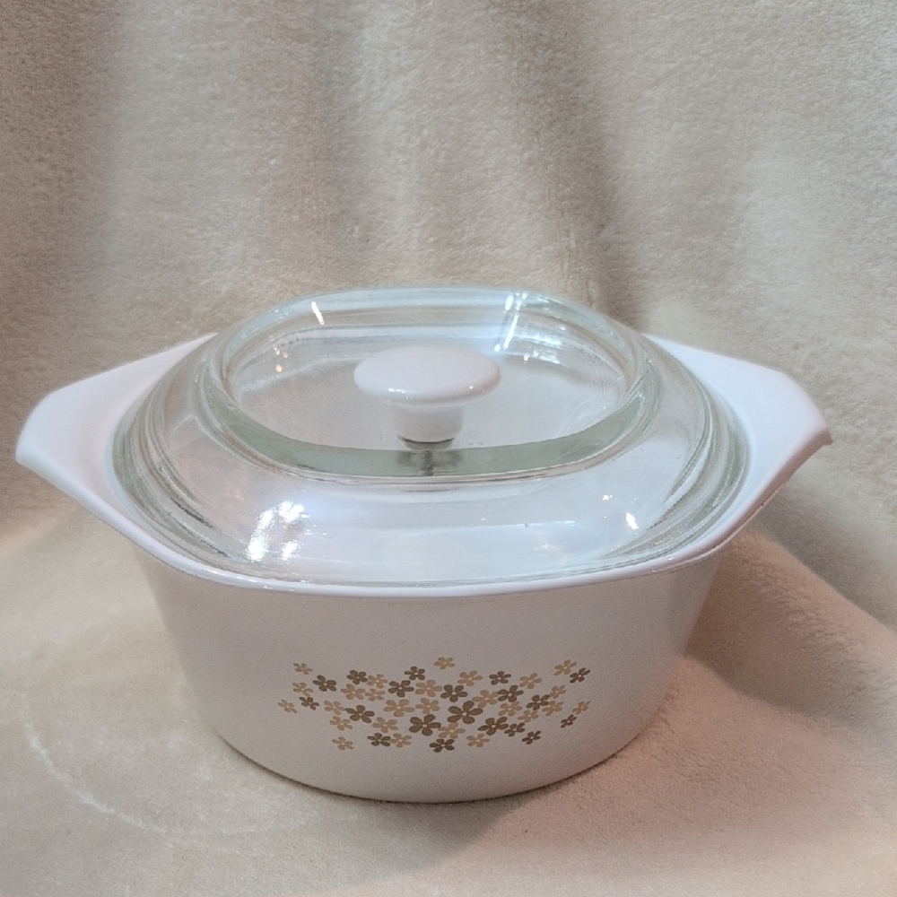 White Glass Casserole Dish with Lid & Tan/Brown Floral Pattern 2 QT Libbey RARE
